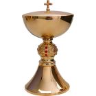 Ciborium with gold bath and red stones in the knot
