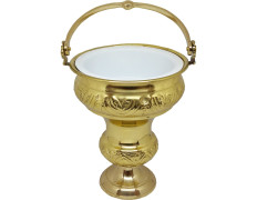 Golden acetre with chiselled base - 17.5 cm. Tall
