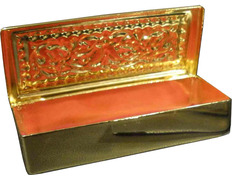 Key box made of gold metal