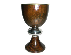 Chalice of silver and wood with 20 cm. Tall