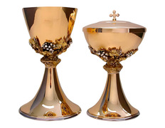 Chalice and ciborium set decorated with grapes