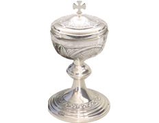 Alpaca ciborium with liturgical engravings