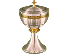 Ciborium in smooth metal with gold plating