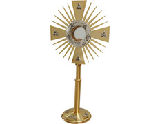 Monstrance with chiseled grapes and wheat
