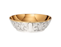 Silver paten without base with golden interior