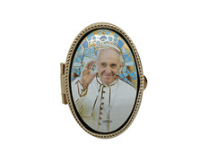 Rosary holder of Pope Francis oval