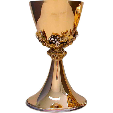 Chalice with smooth base and cup decorated with grapes