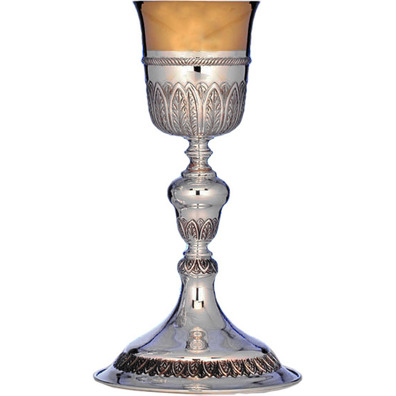 Silver chalice with circular base and acorn knot