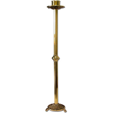 Standing candlestick with decorated base and tray