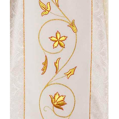 Chasuble with embroidered Sacred Heart of Mary