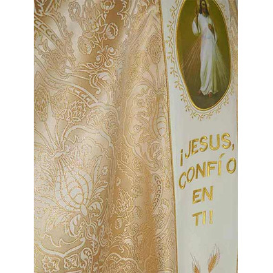 Chasuble golden color Divine Mercy