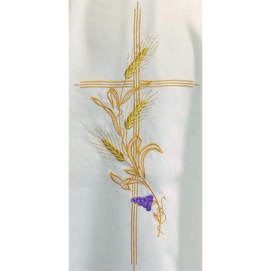 Chasuble with golden embroidery beige