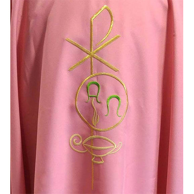 Embroidered chasuble | Chasuble in six pink colors