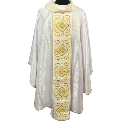 White velvet chasuble with collar and stolon