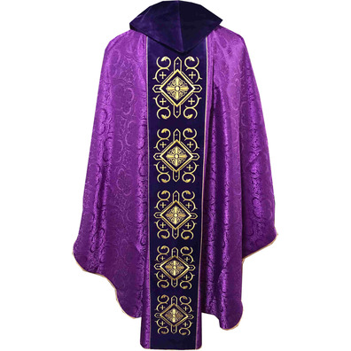 Chasuble with purple velvet collar and stolon