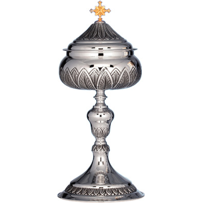 Silver ciborium with acorn-shaped knot