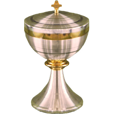 Ciborium in smooth metal with gold plating