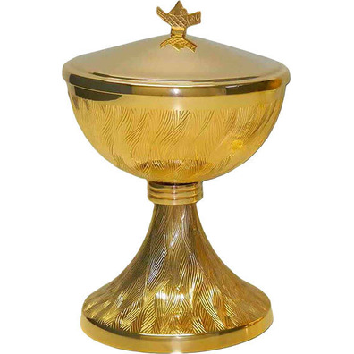 Metal ciborium decorated with wavy lines