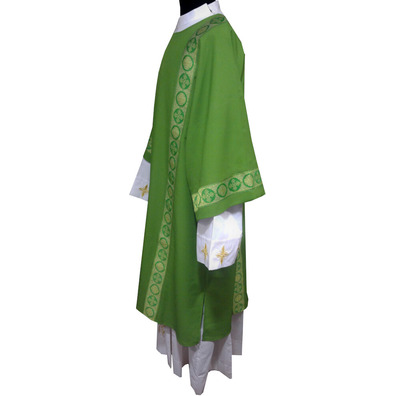Diaconal dalmatic decorated with gold braid green