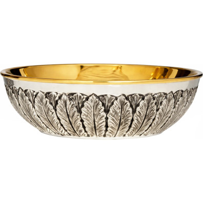 Silver paten without base with decoration in relief