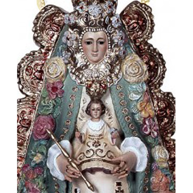 Virgen del Rocío dressed as Queen