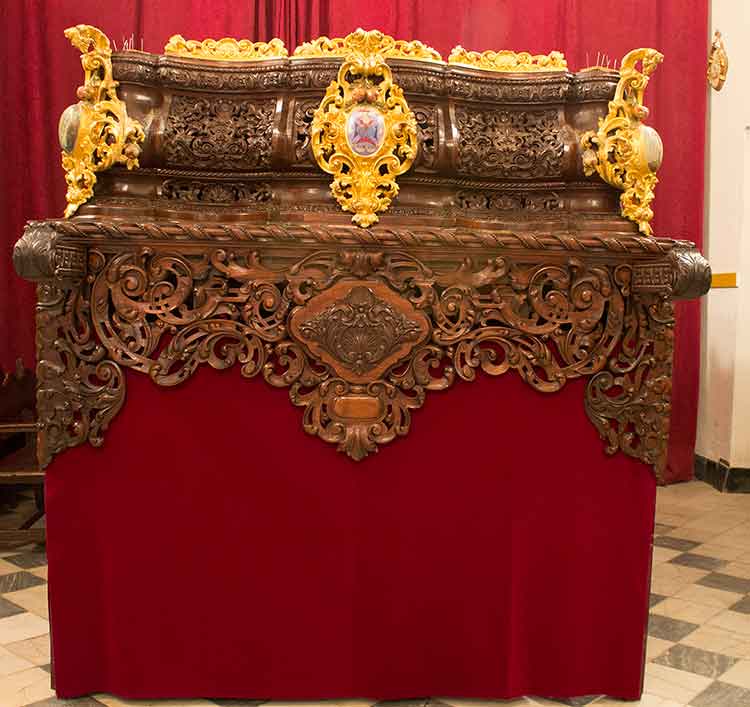 Buy cheap carved wooden Easter step