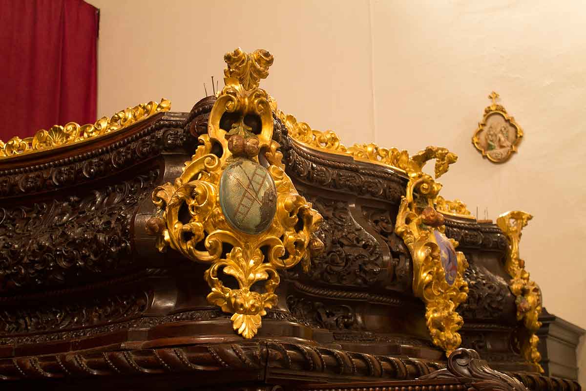 Opportunity to buy Paso de Cristo for Holy Week