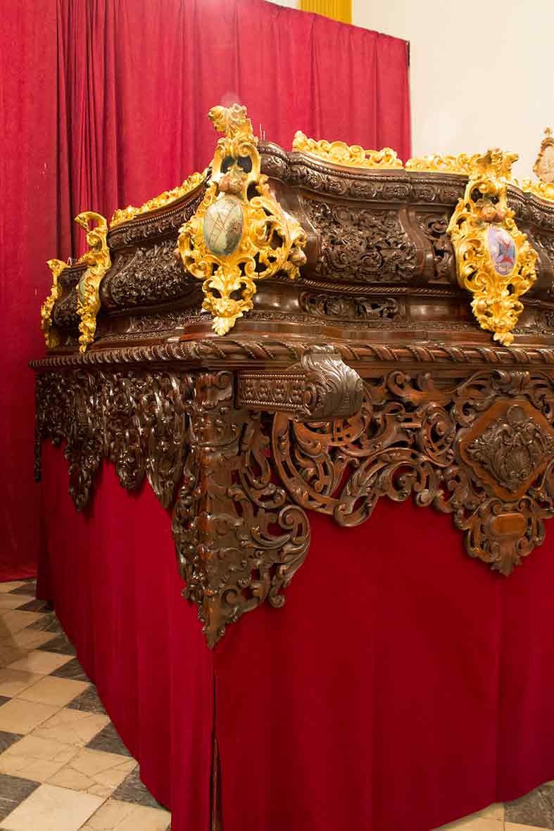 Buy Christ step wood carving